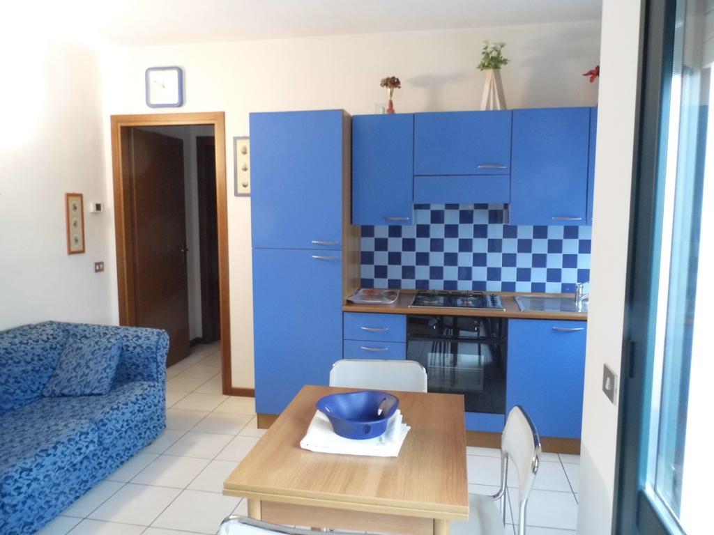 Apartment Bilocale Mentana 21 *