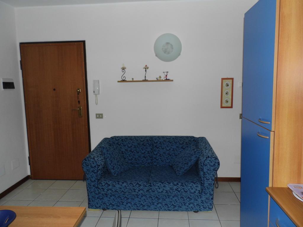 Bilocale Mentana 21 *
